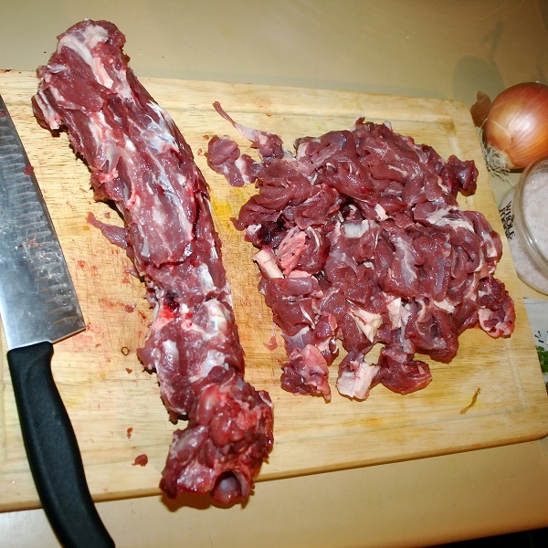 切下的肉片 - 把內臟挖出來 - 中英物語 ChToEn