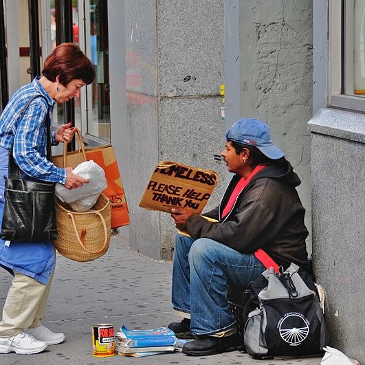 無家可歸的人 - 經濟紓困金 - 中英物語 ChToEn
